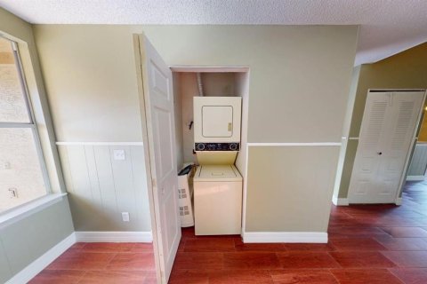 Townhouse in Winter Garden, Florida 3 bedrooms, 112.97 sq.m. № 2379011 - photo 7