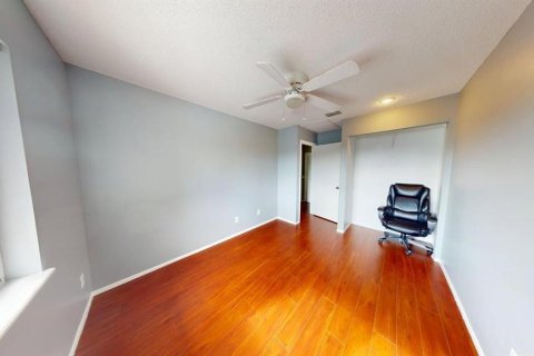 Townhouse in Winter Garden, Florida 3 bedrooms, 112.97 sq.m. № 2379011 - photo 17