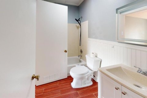 Townhouse in Winter Garden, Florida 3 bedrooms, 112.97 sq.m. № 2379011 - photo 19