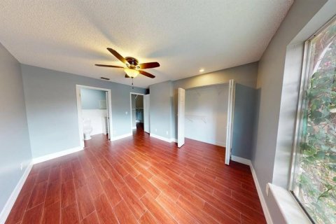 Townhouse in Winter Garden, Florida 3 bedrooms, 112.97 sq.m. № 2379011 - photo 9