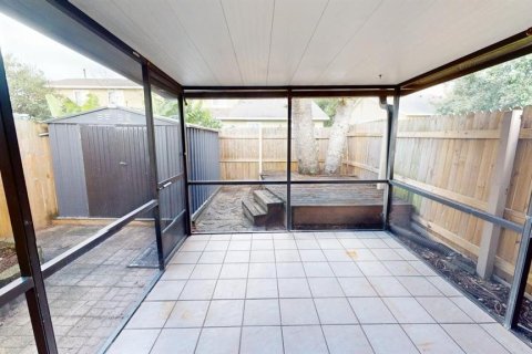 Townhouse in Winter Garden, Florida 3 bedrooms, 112.97 sq.m. № 2379011 - photo 10