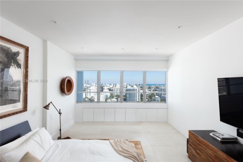 Condominio en venta en Miami Beach, Florida, 2 dormitorios, 189.33 m2 № 2032774 - foto 16