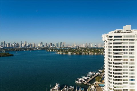 Condominio en venta en Miami Beach, Florida, 2 dormitorios, 189.33 m2 № 2032774 - foto 24