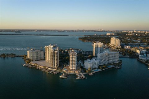 Condominio en venta en Miami Beach, Florida, 2 dormitorios, 189.33 m2 № 2032774 - foto 23