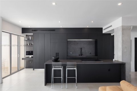 Condominio en venta en Miami Beach, Florida, 2 dormitorios, 189.33 m2 № 2032774 - foto 14