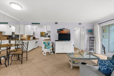 Condominio en alquiler en Sarasota, Florida, 1 dormitorio, 74.04 m2 № 1767002 - foto 2