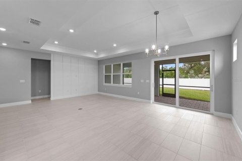 House in Englewood, Florida 2 bedrooms, 180.51 sq.m. № 2200608 - photo 17