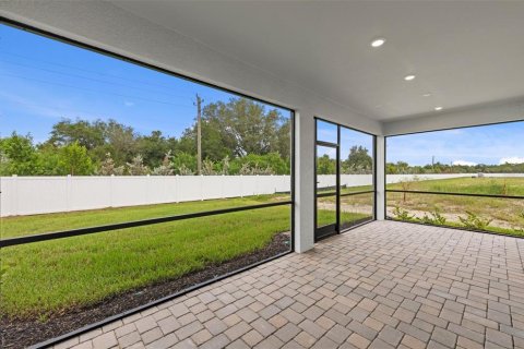 House in Englewood, Florida 2 bedrooms, 180.51 sq.m. № 2200608 - photo 22