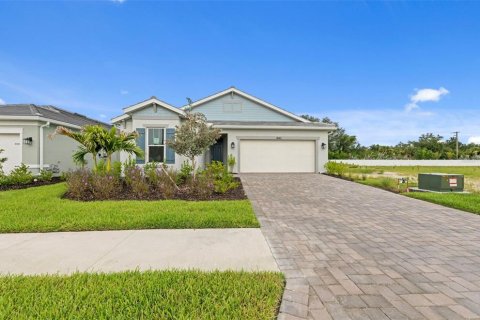 House in Englewood, Florida 2 bedrooms, 180.51 sq.m. № 2200608 - photo 3