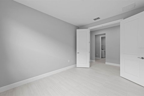 House in Englewood, Florida 2 bedrooms, 180.51 sq.m. № 2200608 - photo 8