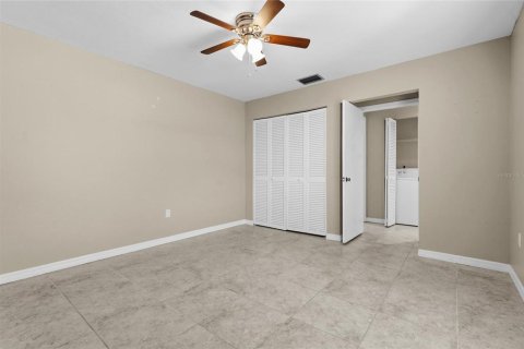 Townhouse in Sarasota, Florida 2 bedrooms, 120.87 sq.m. № 2379577 - photo 24