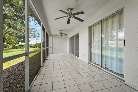 Townhouse in Sarasota, Florida 2 bedrooms, 120.87 sq.m. № 2379577 - photo 30