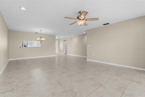 Townhouse in Sarasota, Florida 2 bedrooms, 120.87 sq.m. № 2379577 - photo 19
