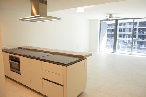 Condo in Miami, Florida, 1 bedroom  № 1929813 - photo 6