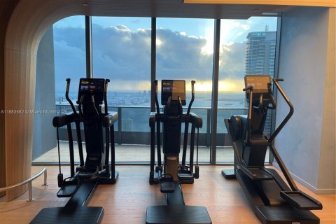 Condo in Miami, Florida, 1 bedroom  № 1929813 - photo 16