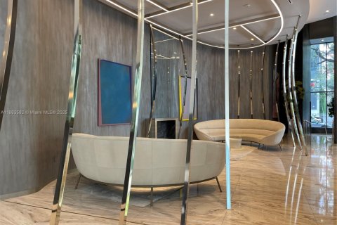 Condo in Miami, Florida, 1 bedroom  № 1929813 - photo 29