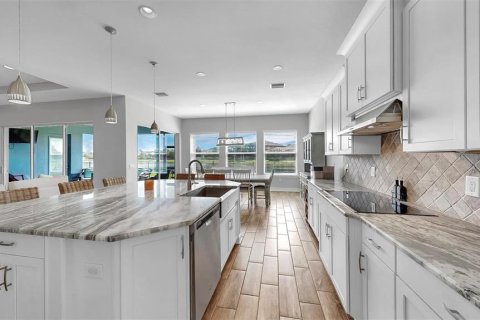 Villa ou maison à vendre à Riverview, Floride: 3 chambres, 292.18 m2 № 1880704 - photo 4