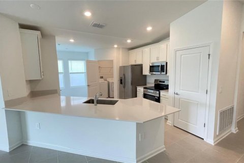 Casa en alquiler en Clermont, Florida, 3 dormitorios, 159.14 m2 № 1913830 - foto 6