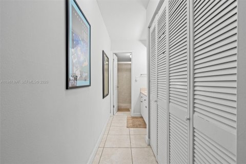 Купить кондоминиум в Майами-Бич, Флорида 2 спальни, 102.19м2, № 2024673 - фото 25