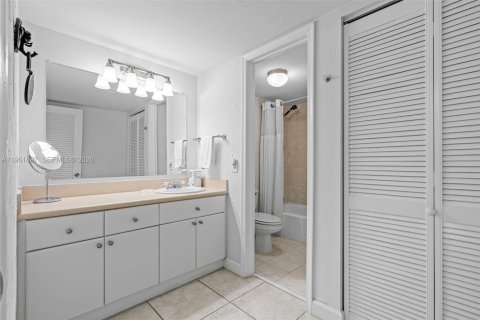 Купить кондоминиум в Майами-Бич, Флорида 2 спальни, 102.19м2, № 2024673 - фото 20