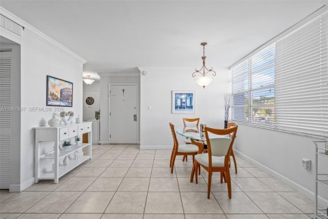 Купить кондоминиум в Майами-Бич, Флорида 2 спальни, 102.19м2, № 2024673 - фото 7