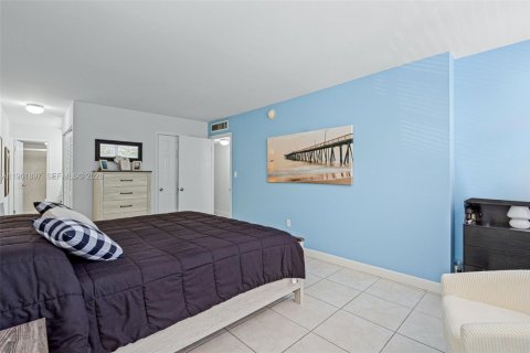 Купить кондоминиум в Майами-Бич, Флорида 2 спальни, 102.19м2, № 2024673 - фото 23