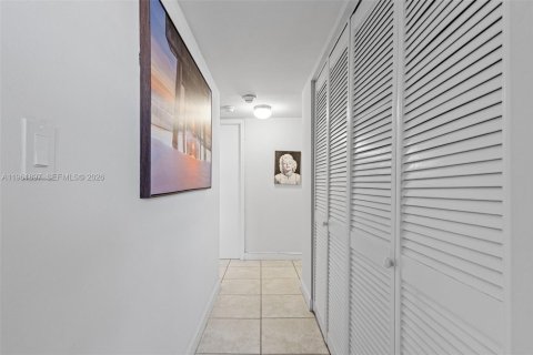 Купить кондоминиум в Майами-Бич, Флорида 2 спальни, 102.19м2, № 2024673 - фото 16