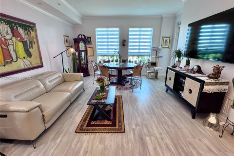 Condominio en Miami, Florida, 2 dormitorios  № 2077382