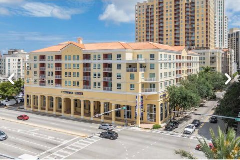 Copropriété à vendre à Miami, Floride: 2 chambres, 109.9 m2 № 2077382 - photo 27