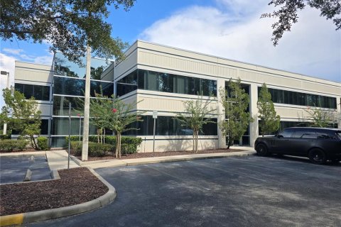 Propiedad comercial en alquiler en Orlando, Florida, 156.54 m2 № 1905267 - foto 1