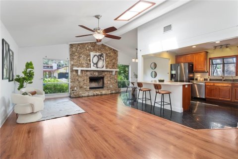 Villa ou maison à vendre à Maitland, Floride: 3 chambres, 177.26 m2 № 1545711 - photo 2