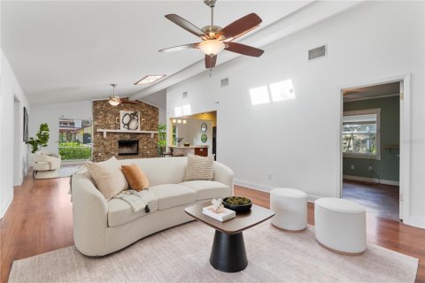 Villa ou maison à vendre à Maitland, Floride: 3 chambres, 177.26 m2 № 1545711 - photo 3