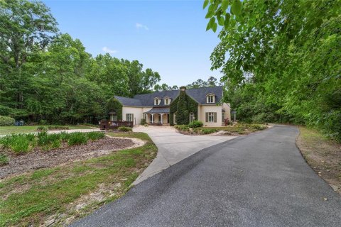 House in Ocala, Florida 4 bedrooms, 511.06 sq.m. № 1681565 - photo 1