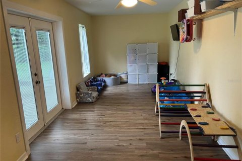 House in Zephyrhills, Florida 3 bedrooms, 158.49 sq.m. № 1838979 - photo 7