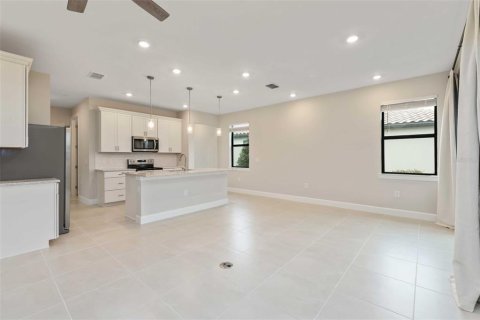Villa ou maison à vendre à Lakewood Ranch, Floride: 4 chambres, 146.79 m2 № 2104674 - photo 7