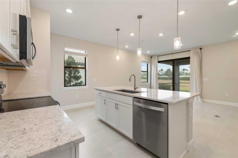 Villa ou maison à vendre à Lakewood Ranch, Floride: 4 chambres, 146.79 m2 № 2104674 - photo 15