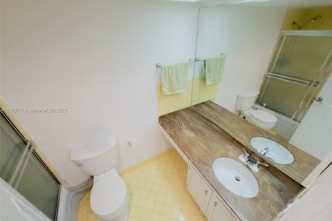 Copropriété à vendre à Sunny Isles Beach, Floride: 1 chambre, 90.58 m2 № 2021343 - photo 27
