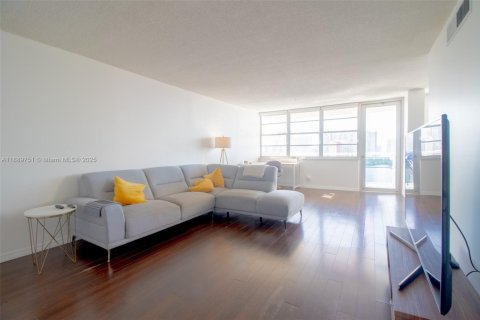 Copropriété à vendre à Sunny Isles Beach, Floride: 1 chambre, 90.58 m2 № 2021343 - photo 6