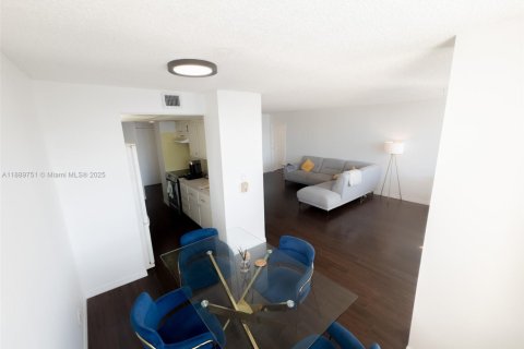 Copropriété à vendre à Sunny Isles Beach, Floride: 1 chambre, 90.58 m2 № 2021343 - photo 15