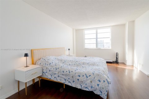 Copropriété à vendre à Sunny Isles Beach, Floride: 1 chambre, 90.58 m2 № 2021343 - photo 20