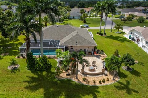 Villa ou maison à vendre à Punta Gorda, Floride: 3 chambres, 215.72 m2 № 1875757 - photo 3