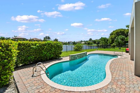 Villa ou maison à vendre à Wellington, Floride: 6 chambres, 368.17 m2 № 2169035 - photo 4