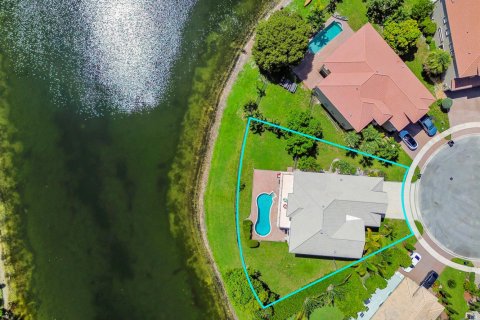 Villa ou maison à vendre à Wellington, Floride: 6 chambres, 368.17 m2 № 2169035 - photo 3
