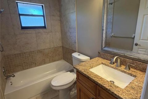 Condominio en alquiler en Bradenton, Florida, 3 dormitorios, 154.12 m2 № 2148916 - foto 12