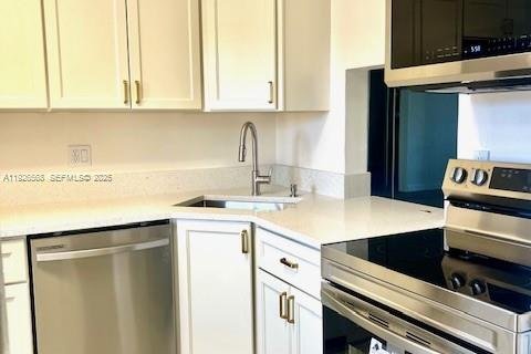 Condominio en venta en Tamarac, Florida, 2 dormitorios, 81.75 m2 № 1986457 - foto 5