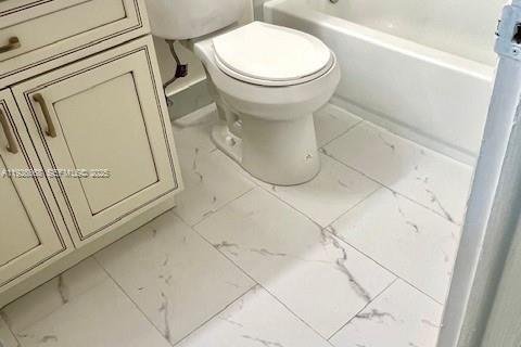 Condominio en venta en Tamarac, Florida, 2 dormitorios, 81.75 m2 № 1986457 - foto 10