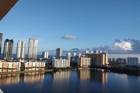 Copropriété à vendre à Sunny Isles Beach, Floride: 2 chambres, 129.69 m2 № 1996955 - photo 3