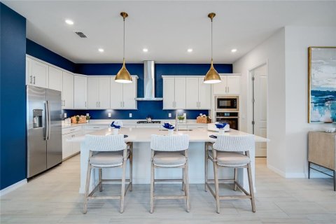 House in Lakewood Ranch, Florida 3 bedrooms, 208.75 sq.m. № 2091636 - photo 8