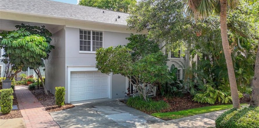 Adosado en Tampa, Florida 3 dormitorios, 166.67 m2 № 1906458
