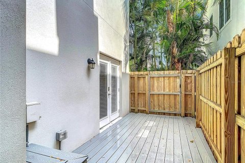 Adosado en alquiler en Tampa, Florida, 3 dormitorios, 166.67 m2 № 1906458 - foto 6